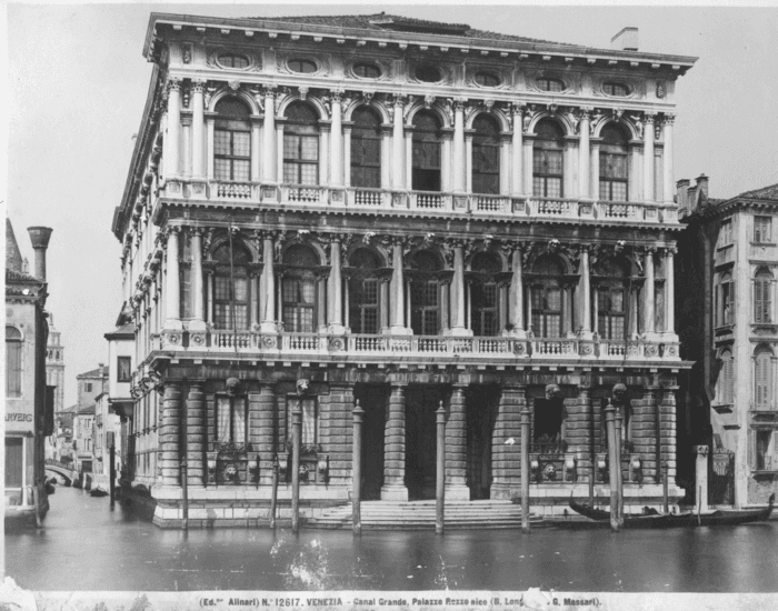 Venezia - Canal Grande. Palazzo Rezzonico