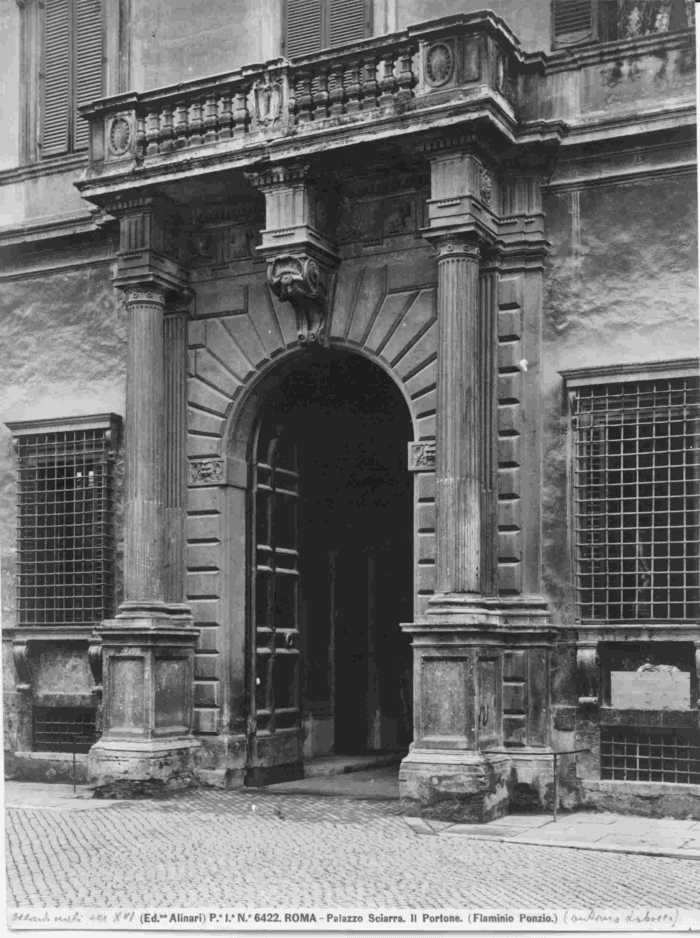 Roma - Palazzo Sciarra. Il Portone.