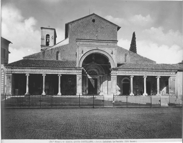 Civita Castellana (Lazio) - Cattedrale. La facciata (XIII secolo)