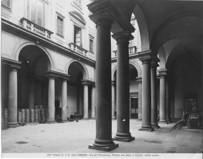 Firenze - Via del Proconsolo. Palazzo non finito. Il Cortile. (XVIII secolo.).