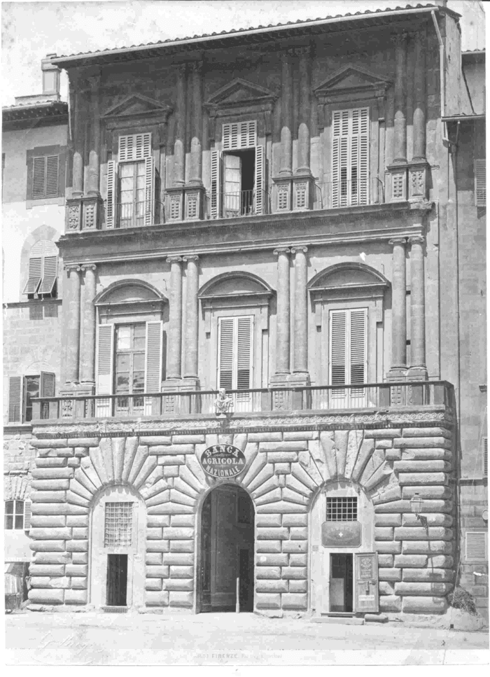 Firenze - Palazzo Uguccioni.