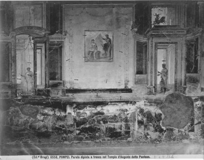 Pompei - Parete dipinta a fresco nel Tempio d'Augusto detto Panteon