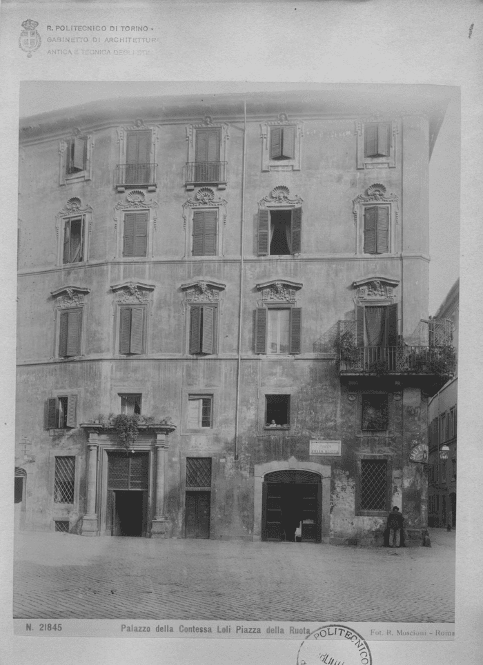 Palazzo della Contessa Loli Piazza della Ruota