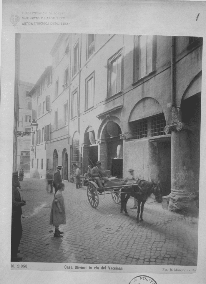 Casa Olivieri in via dei Vaccinari - Fot. R. Moscioni - Roma