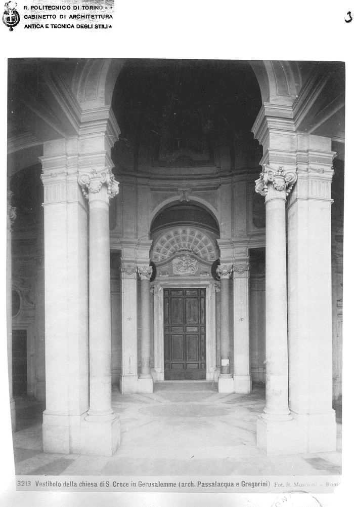 Vestibolo della chiesa di S. Croce in Gerusalemme (arch. Passalacqua e Gregorini)