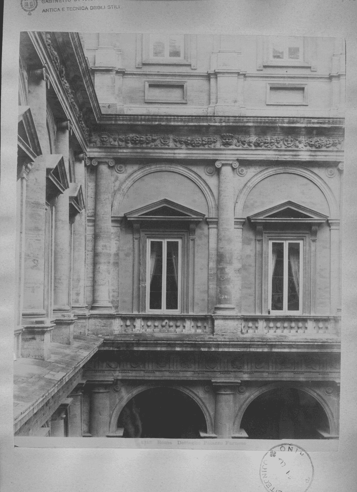 Roma - Dettaglio Palazzo Farnese