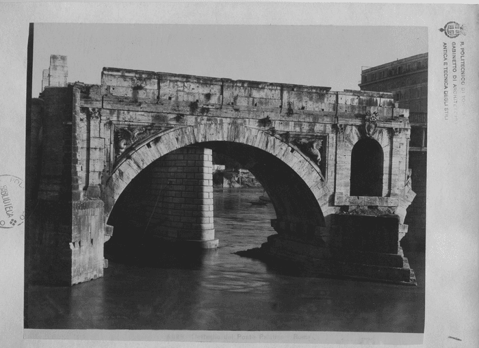 Dettaglio del Ponte Palatino - Roma