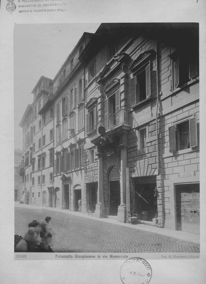 Palazzetto Giangiacomo in via Monserrato