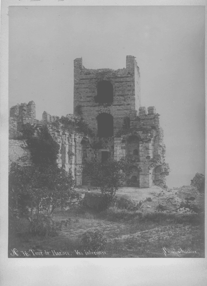 Tour de marbre. Vue intèrieure