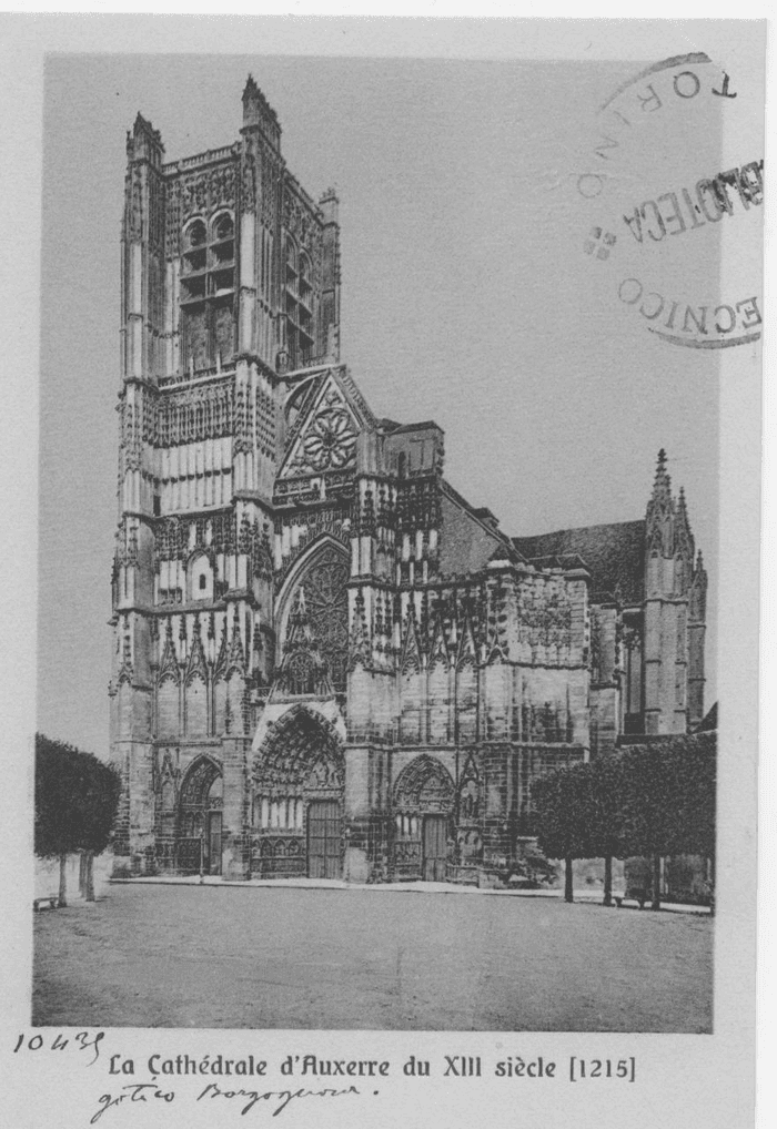 La Cathédrale d'Auxerre du XIII siècle [1215]