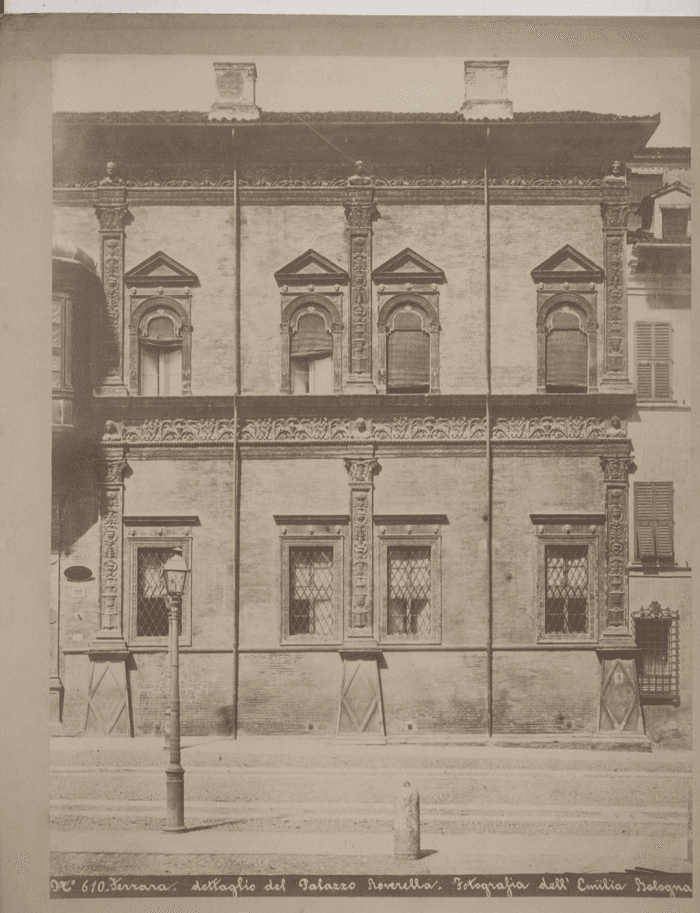 Ferrara. dettaglio del Palazzo Roverella.