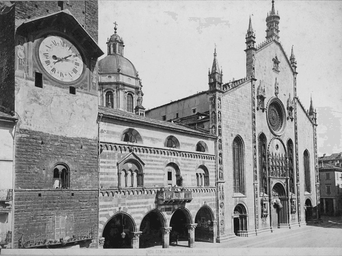 COMO - Cattedrale colla loggetta















