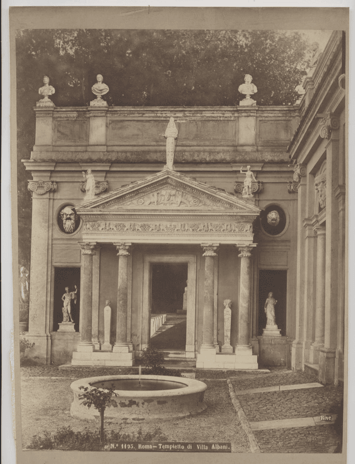 Roma - Tempietto di villa Albani