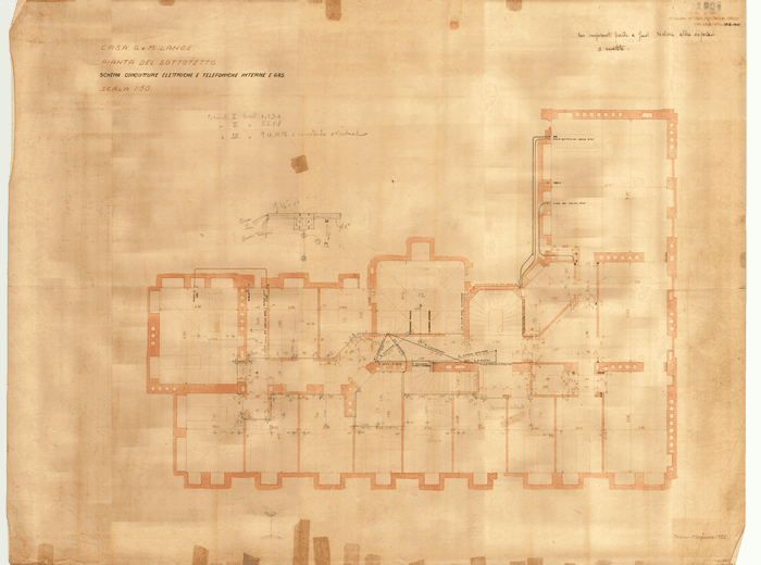 CASA G. e M. LANGE / PIANTA DEL SOTTOTETTO (6° PIANO) / SCHEMA DEGLI IMPIANTI ELETTRICI / PER LUCE - FORZA - RISCALDAMENTO - SUONERIE - TELEFONI.