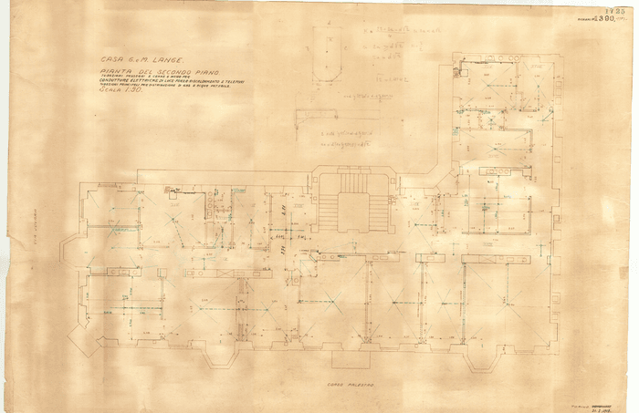 CASA G. e M. LANGE / PIANTA DEL SECONDO PIANO. / TUBAZIONI PASSAGGI E CANNE A MURO PER / CONDUTTURE ELETTRICHE DI LUCE - FORZA - RISCALDAMENTO E TELEFONI / TUBAZIONI PRINCIPALI PER DISTRIBUZIONE DI GAS E ACQUA POTABILE.