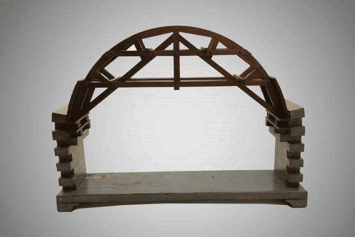 Modello in legno di armatura  per la costruzione di grandi archi (armatura a sbalzo) 42,3x58x13,5 
