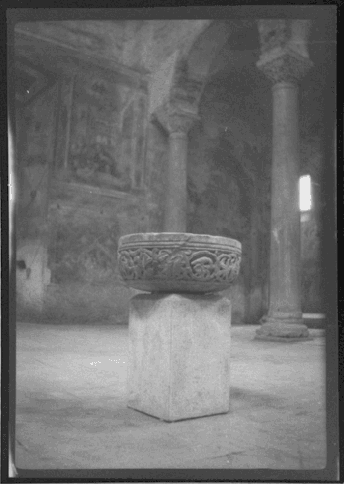 Non identificato, bacile