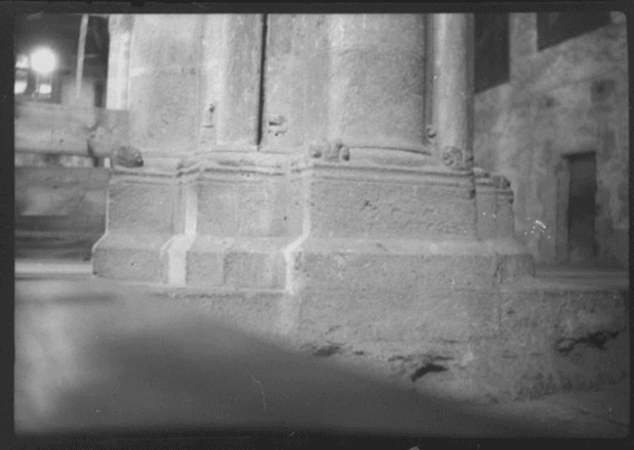 Non identificato, pilastro