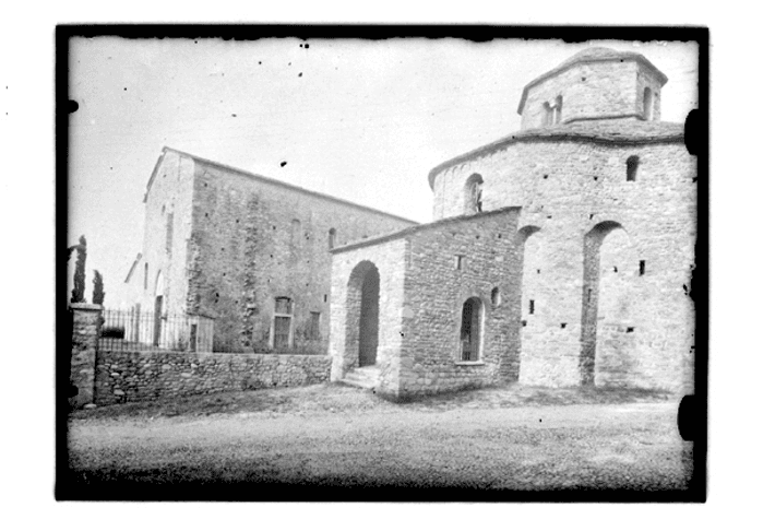 Galliano (Eupilio) - Battistero di S. Vincenzo