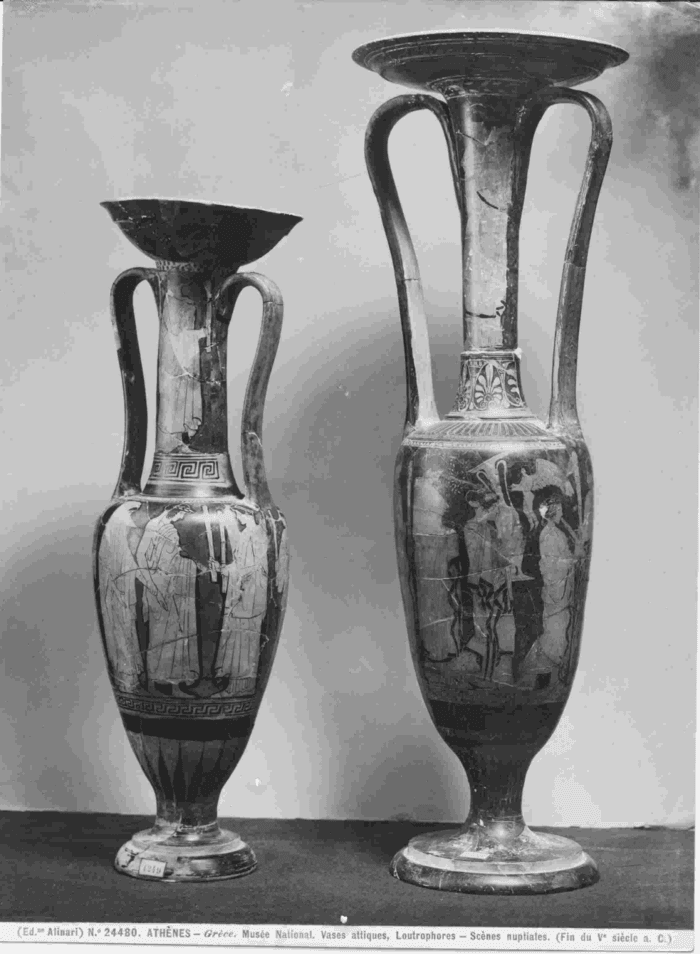 Athènes - Musée National. Vases attiques. Loutrophores. Scènes nuptiales. (Fin du V siècle a. C.)