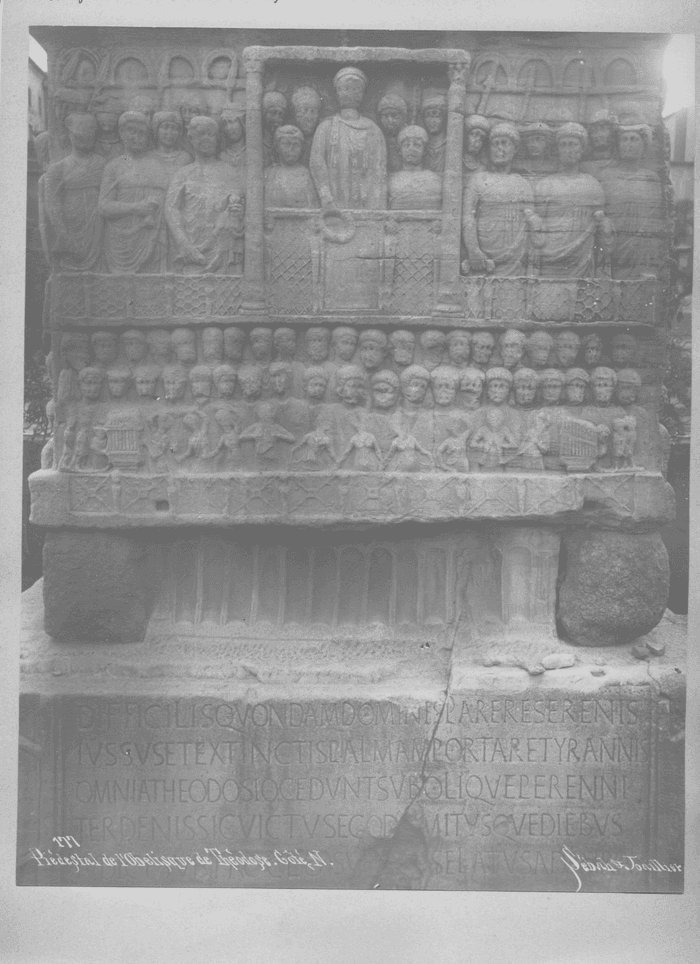 Piedestal de l'Obelisque de Thèodose. Côtè N.