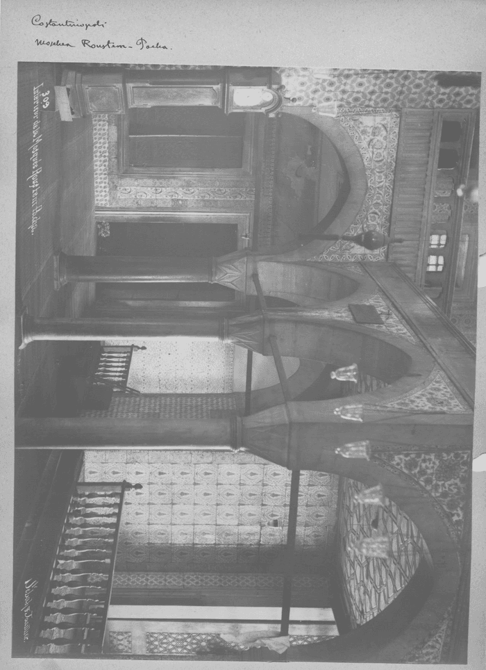 Intérieur de la Mosquée Roustem-Pacha