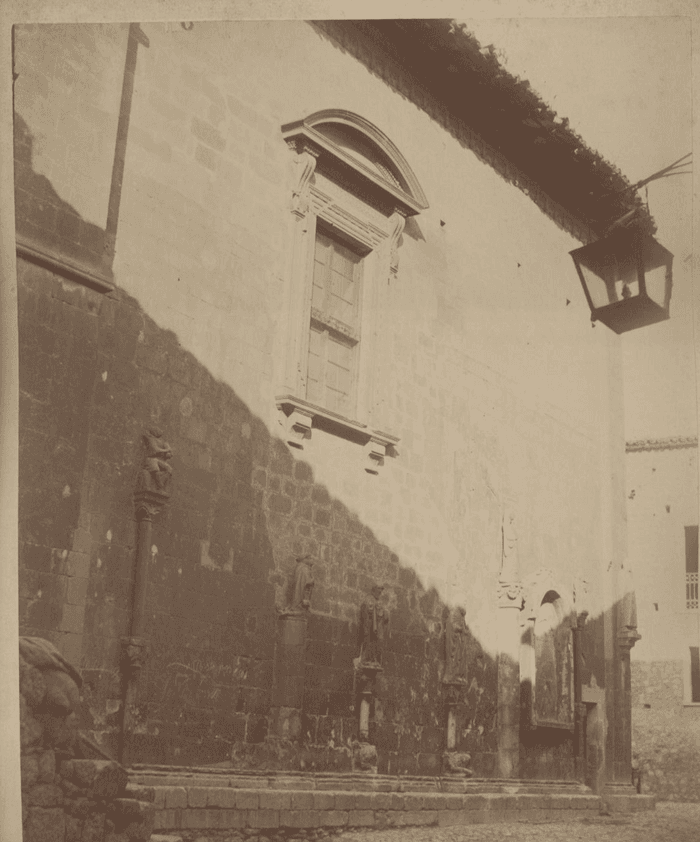 Parte posteriore della Chiesa Parrocchiale di Caramanico (Chieti).