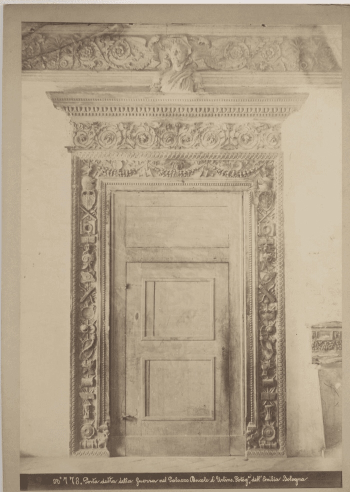 Porta detta della guerra - (Urbino - Palazzo ducale)
