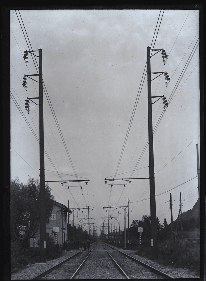 Pali tubolari per l'elettrificazione della linea ferroviaria di Susa