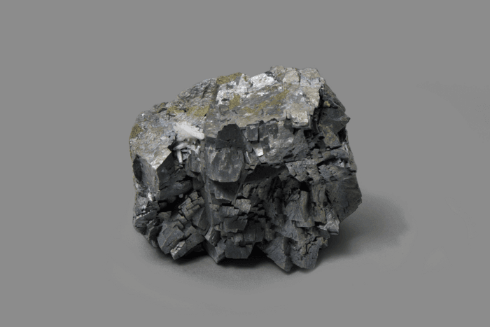 ARSENOPIRITE con galena, calcopirite e quarzo