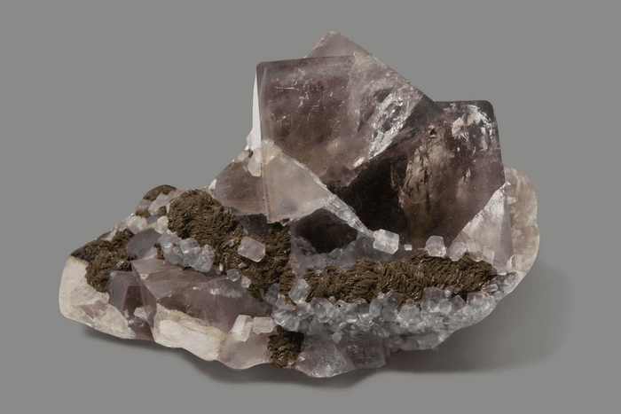 FLUORITE con siderite e calcite