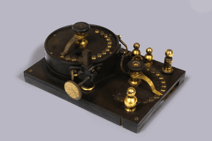 Autoinduzione e capacità variabile