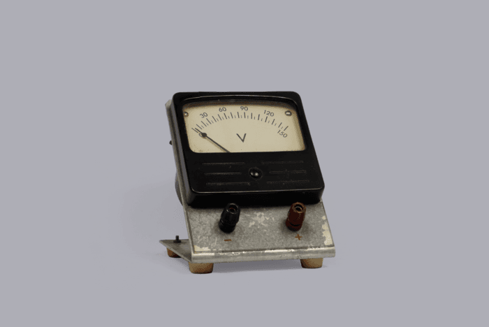 Voltmetro Smax=150A