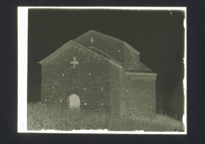 Civate, Oratorio di San Benedetto al monte, esterno