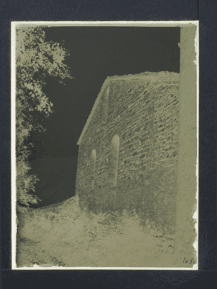 Non identificato, esterno