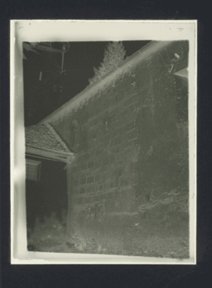 Non identificato, esterno