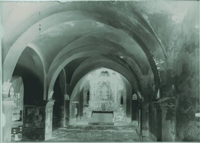 Lenta, interno, navata laterale