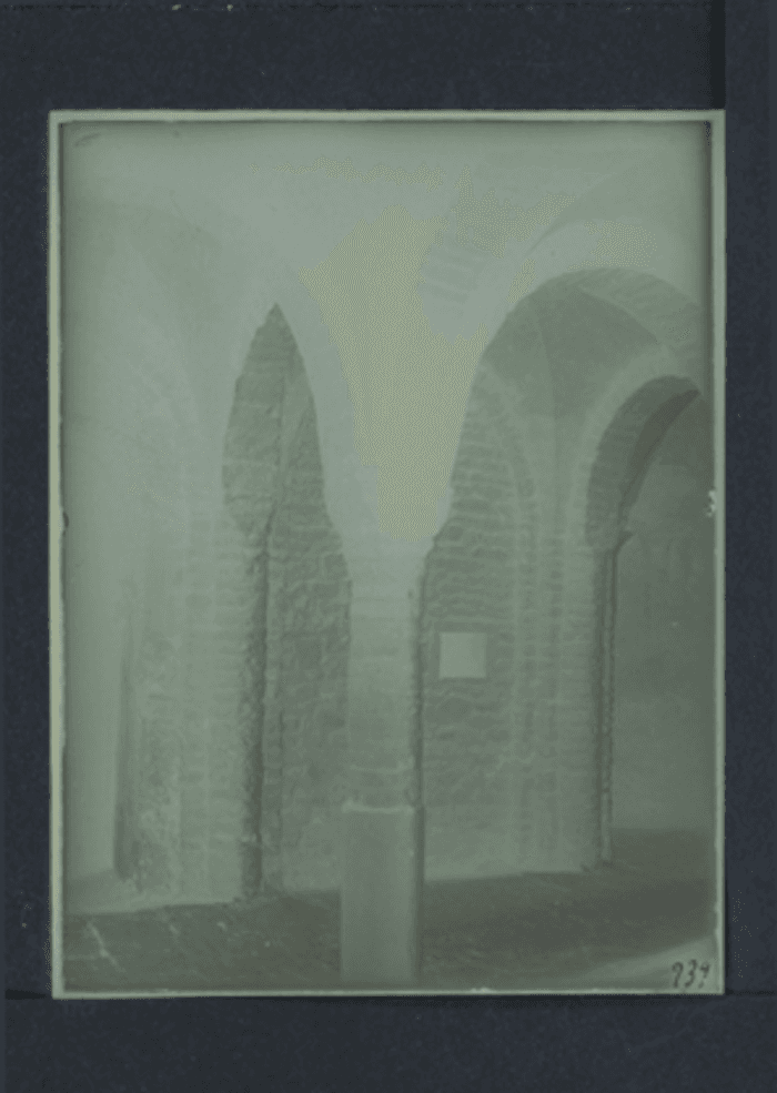 Bologna, Santi Naborre e Felice, cripta di S. Zama