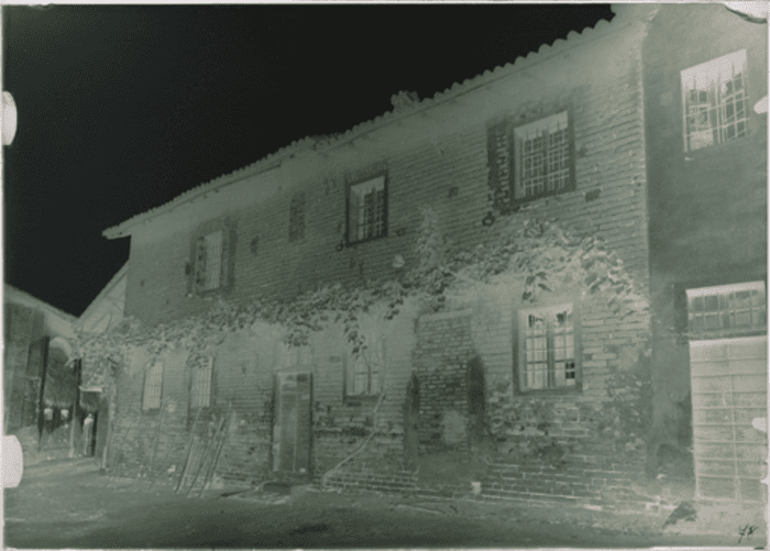 Pieve di Velezzo,  Battistero di San Giovanni Battista, esterno