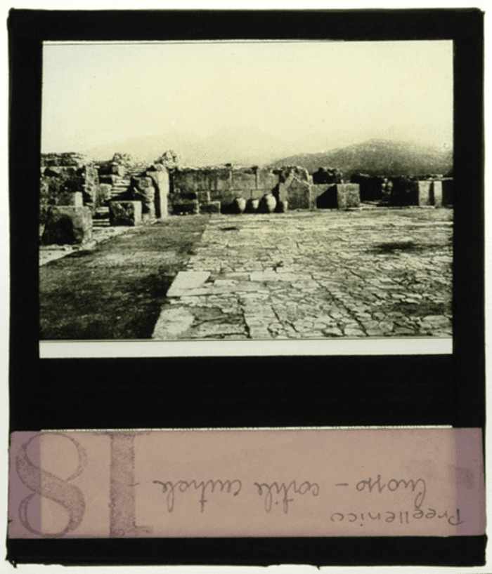 Grecia, Palazzo di Cnosso, cortile centrale