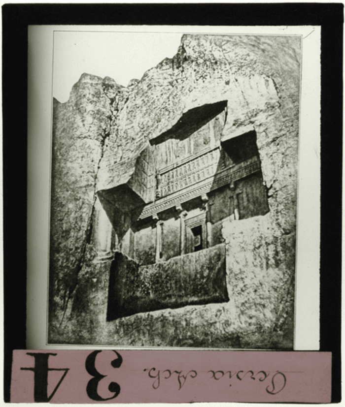 Persepoli (Iran), Tomba di Naghsh-è Rostam, esterno