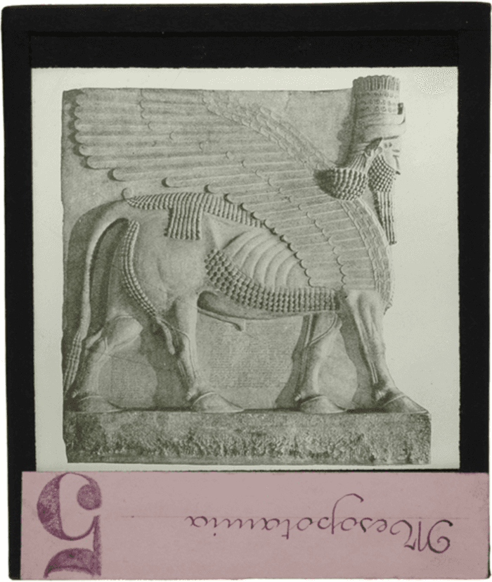 Ninive (Iraq), palazzo di Assurbanipal, statue dell'ingresso