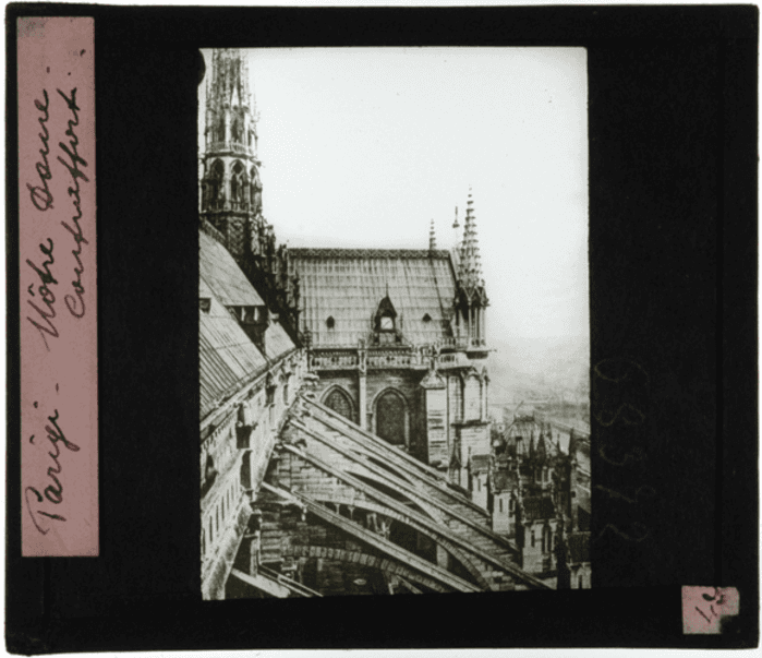 Parigi, Notre Dame, contrafforti