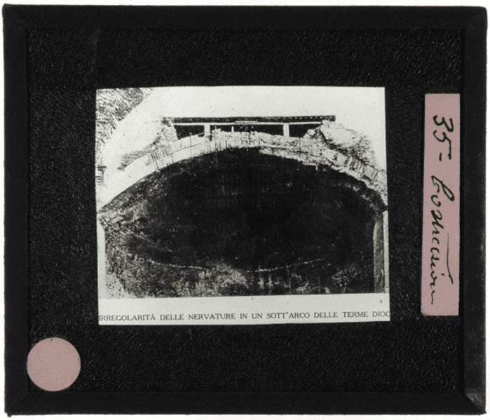 Roma, terme di Diocleziano, sottarco, irregolarità nelle nervature