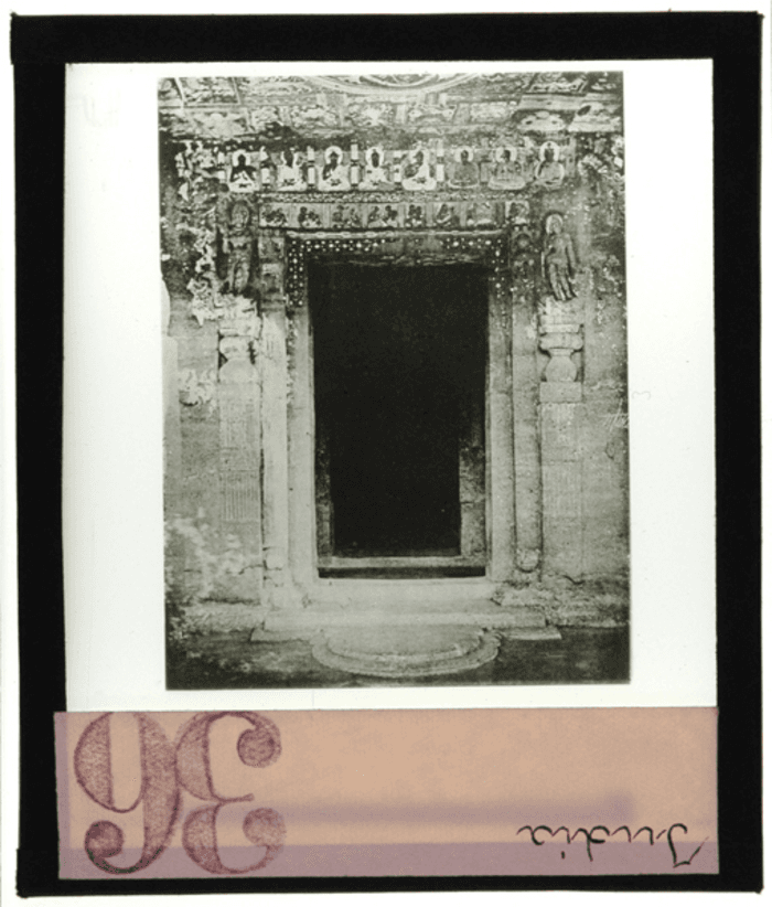 India, architettura  buddhistica, tempio, portale