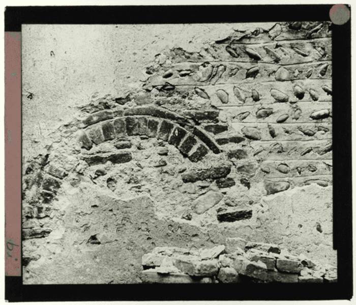 Non identificato, esterno, muratura, opus spicatum, arco