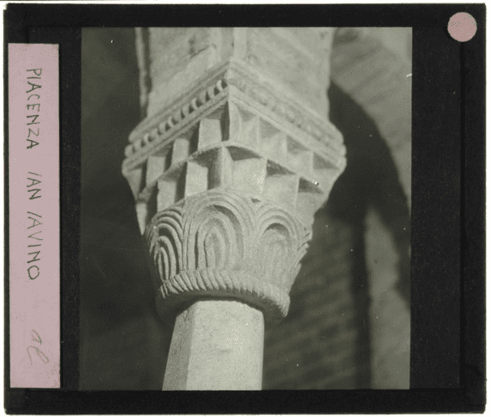 Piacenza, chiesa di San Savino, interno, capitello, particolare