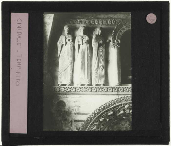 Cividale del Friuli (UD), Tempietto longobardo, interno, particolare decorazione in stucco