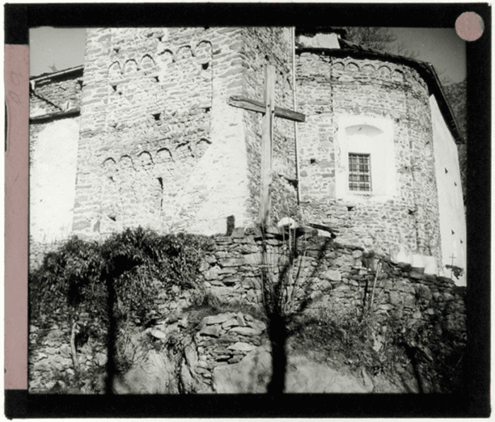 Non identificato, chiesa, esterno, particolare base campanile