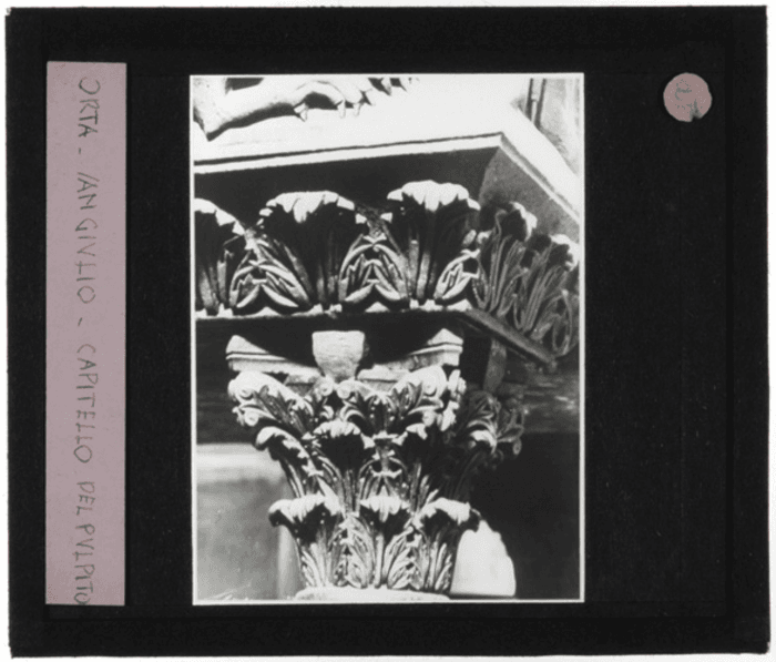 Orta San Giulio (NO), chiesa, particolare capitello pulpito